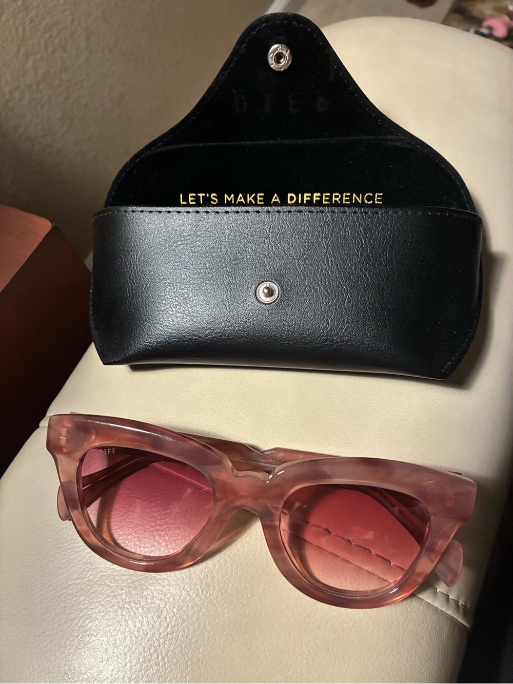 Diff Eyewear jagger Pink Cat-Eye Sunglasses - like new